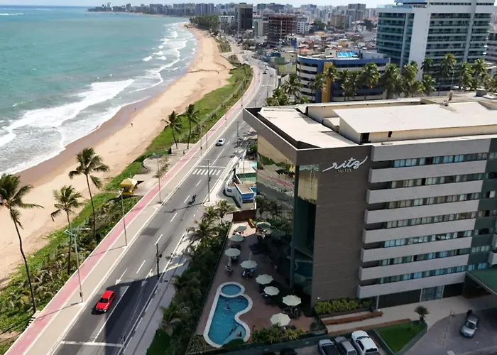 Refúgio do Mar 703 - Condomínio Edifício Ritz Suítes Home Service Maceió